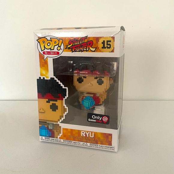 Funko Pop! Street Fighter 8 bit Ryu #15 (GameStop Exc) Vinyl Figure Damaged box - Picture 1 of 5